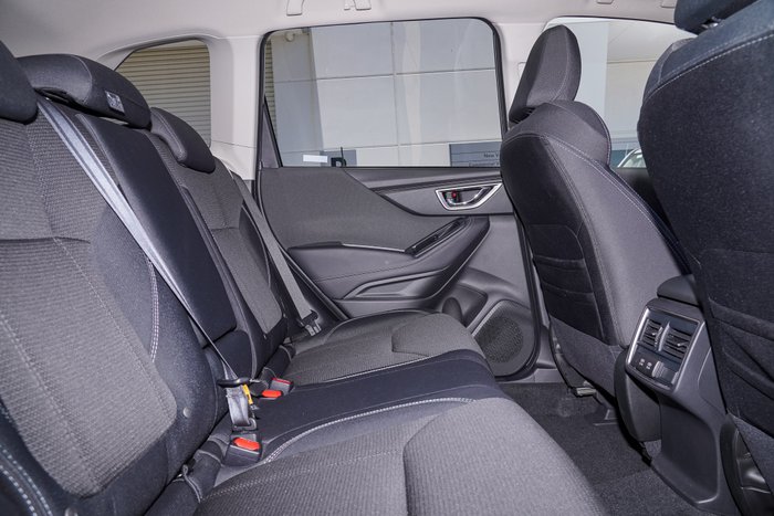 2025 Subaru Forester 2.5i