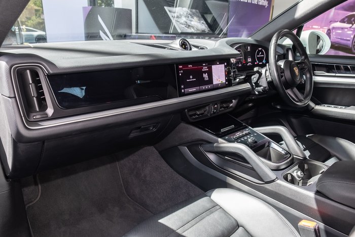 2023 Porsche Cayenne