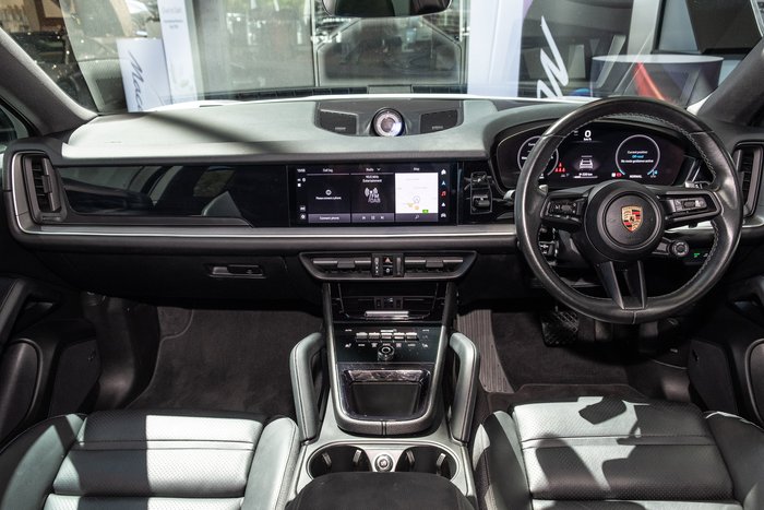 2023 Porsche Cayenne