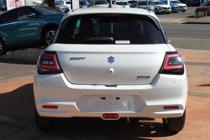 2025 Suzuki Swift Hybrid Plus