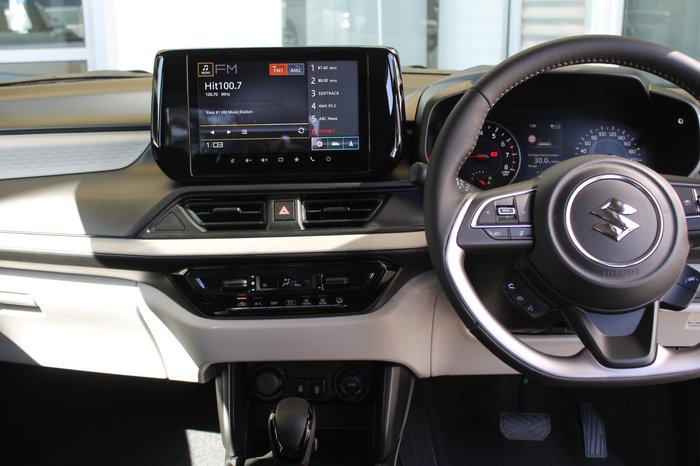 2025 Suzuki Swift Hybrid Plus