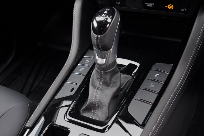 2025 Isuzu MU-X LS-T