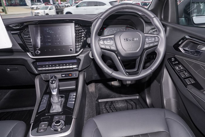 2025 Isuzu MU-X LS-T
