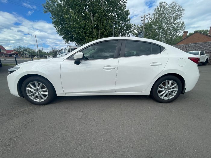 2017 MAZDA MAZDA3 MAXX