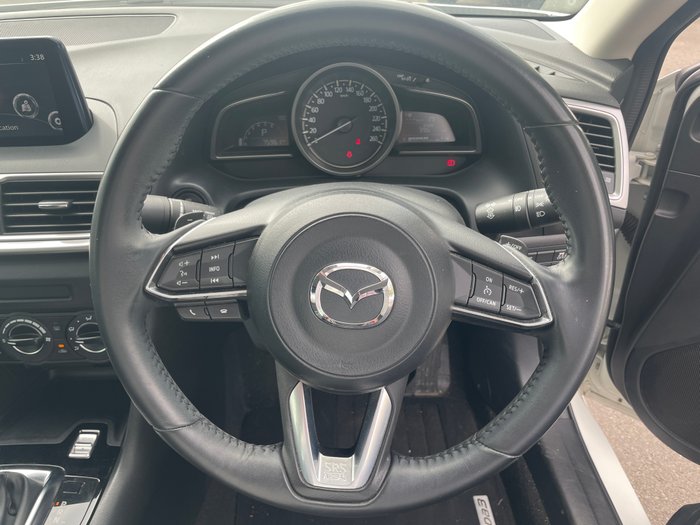 2017 MAZDA MAZDA3 MAXX