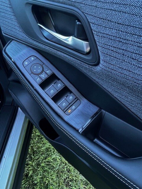 2025 NISSAN XTRAIL ST