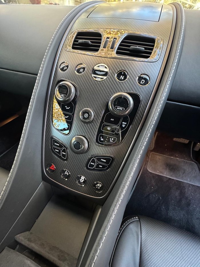 2013 Aston  Martin V12 Vanquish 