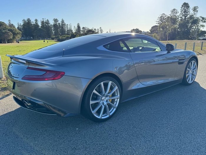 2013 Aston  Martin V12 Vanquish 