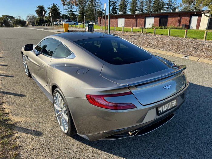 2013 Aston  Martin V12 Vanquish 