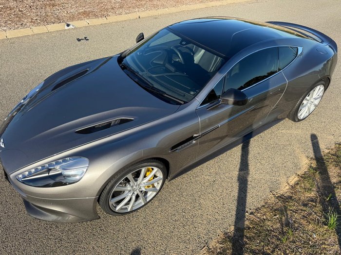 2013 Aston  Martin V12 Vanquish 