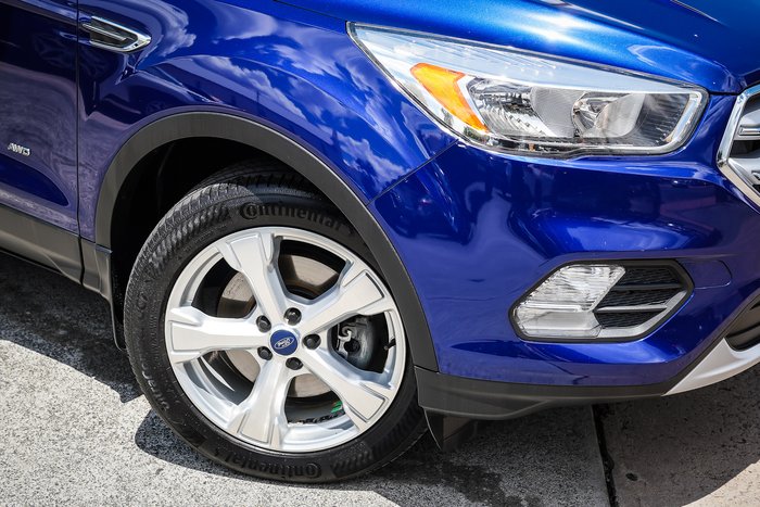 2017 FORD ESCAPE TREND (AWD)
