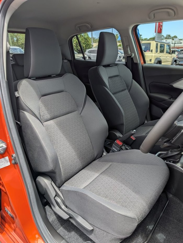 2025 SUZUKI SWIFT HYBRID GLX