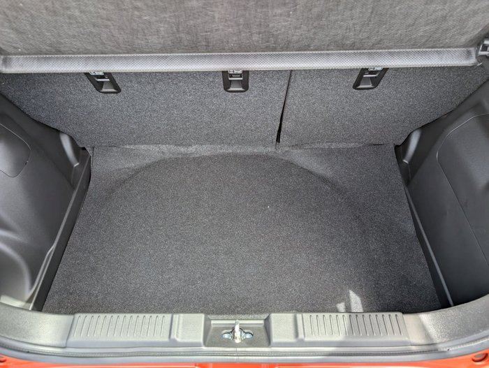 2025 SUZUKI SWIFT HYBRID GLX