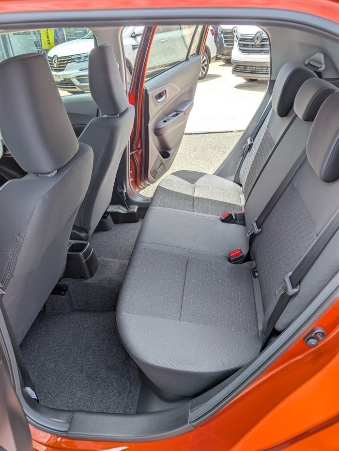 2025 SUZUKI SWIFT HYBRID GLX