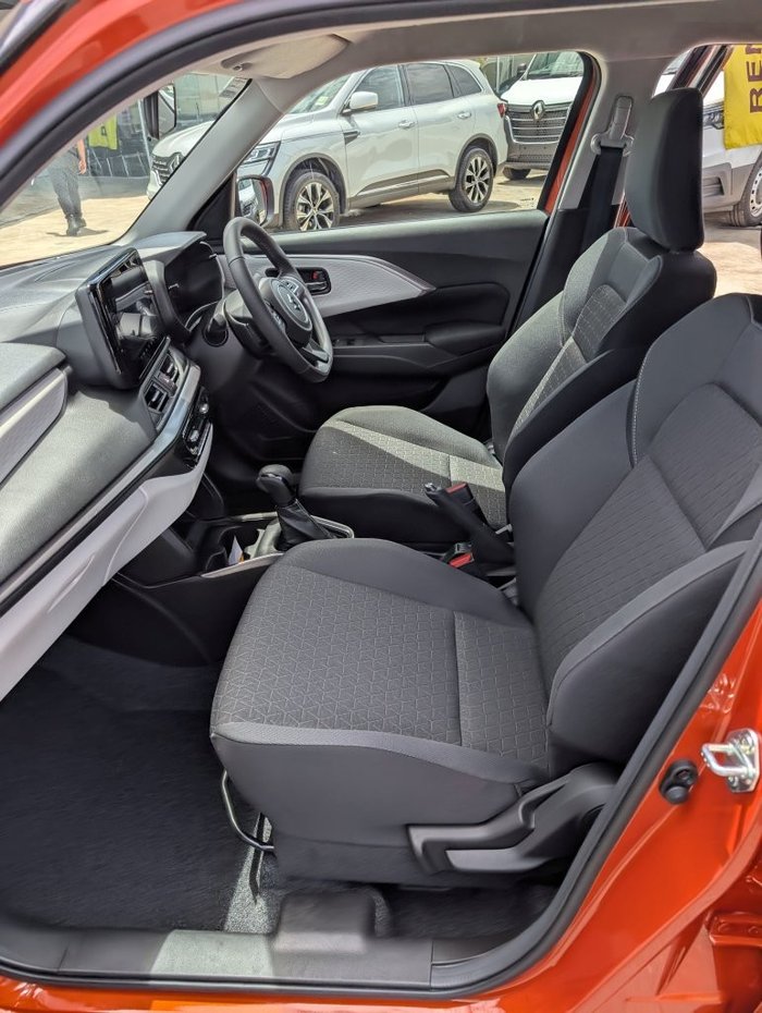 2025 SUZUKI SWIFT HYBRID GLX