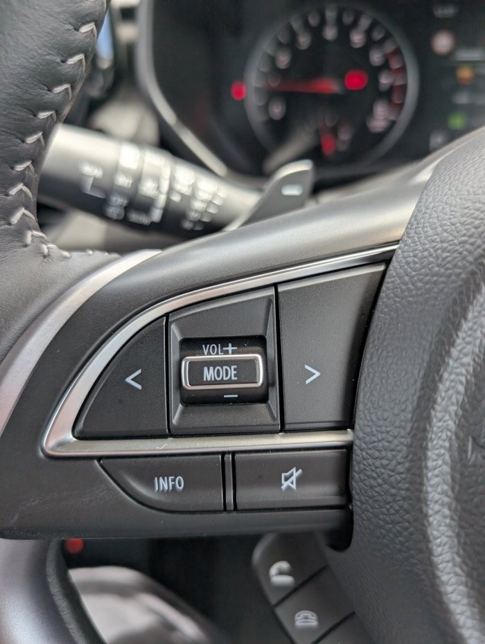 2025 SUZUKI SWIFT HYBRID GLX