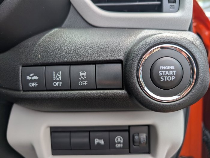 2025 SUZUKI SWIFT HYBRID GLX