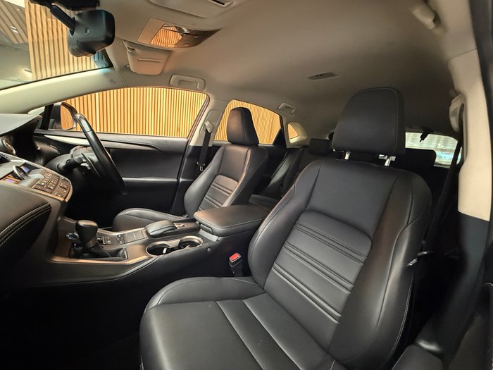 2016 Lexus NX300h Luxury 2.5L Hybrid CVT Wagon