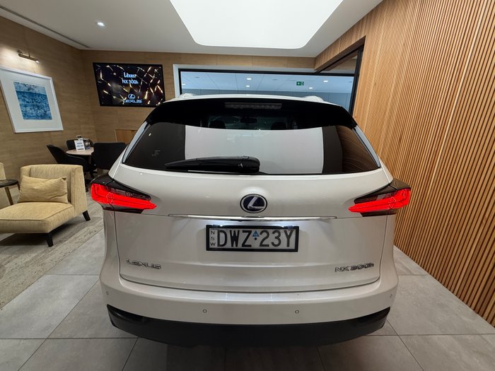 2016 Lexus NX300h Luxury 2.5L Hybrid CVT Wagon