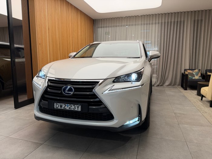2016 Lexus NX300h Luxury 2.5L Hybrid CVT Wagon