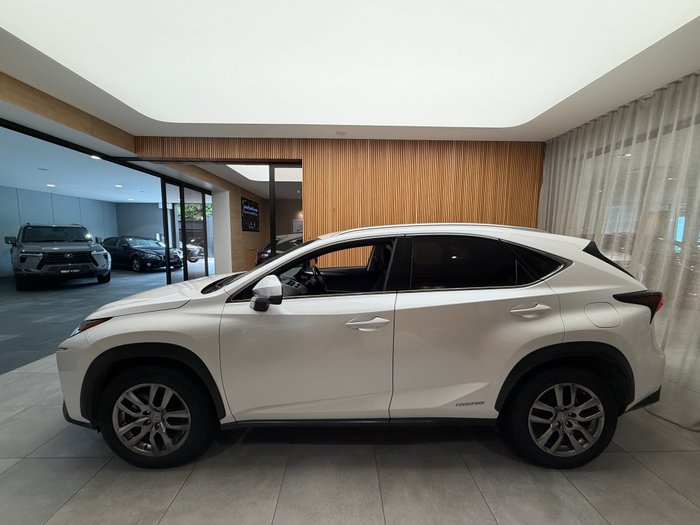 2016 Lexus NX300h Luxury 2.5L Hybrid CVT Wagon