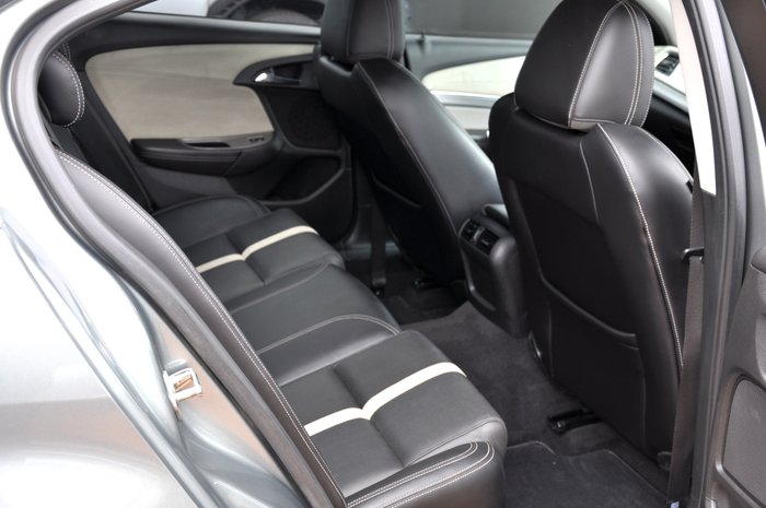 2014 HOLDEN CALAIS 2014 HOLDEN CALAIS  6 SP AUTOMATIC 4D SEDAN V6 