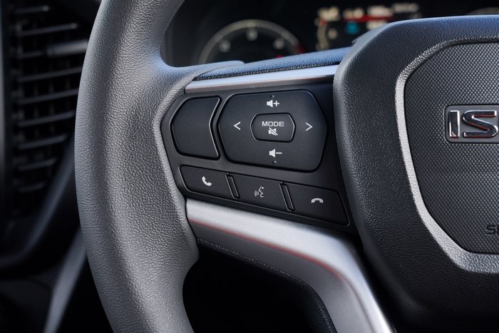 2025 Isuzu D-MAX SX