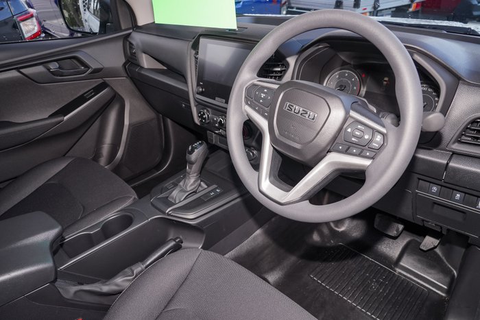 2025 Isuzu D-MAX SX