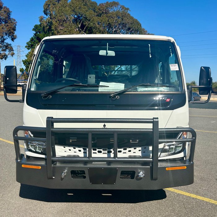 2025 Fuso Canter 815