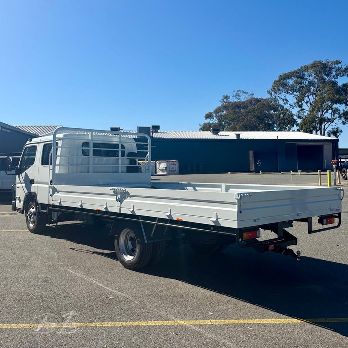 2025 Fuso Canter 815