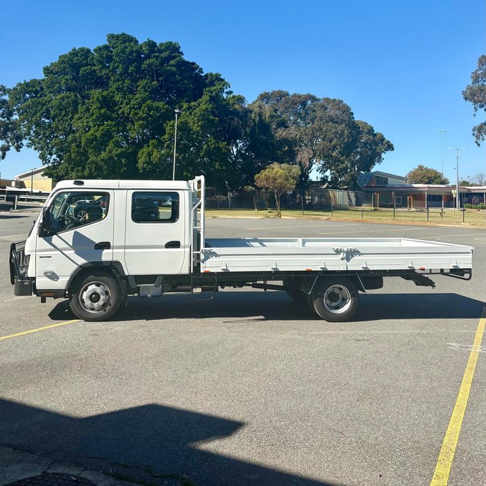 2025 Fuso Canter 815