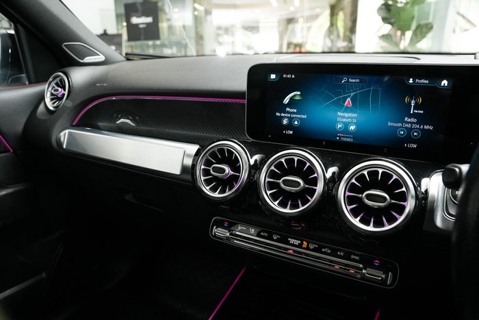 2021 Mercedes-Benz GLB-Class GLB200
