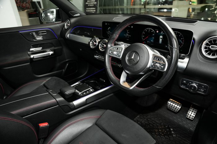 2021 Mercedes-Benz GLB-Class GLB200
