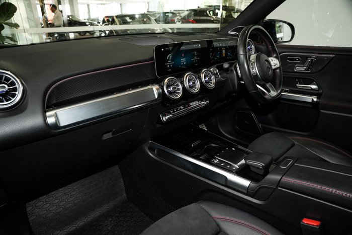 2021 Mercedes-Benz GLB-Class GLB200