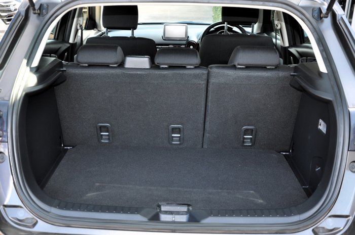 2015 MAZDA CX-3 MAXX (FWD)