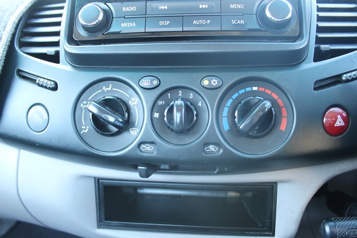 2014 Mitsubishi Triton GL