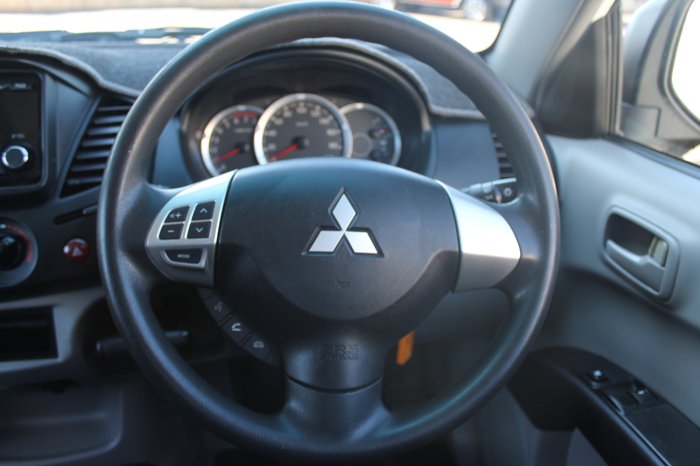 2014 Mitsubishi Triton GL