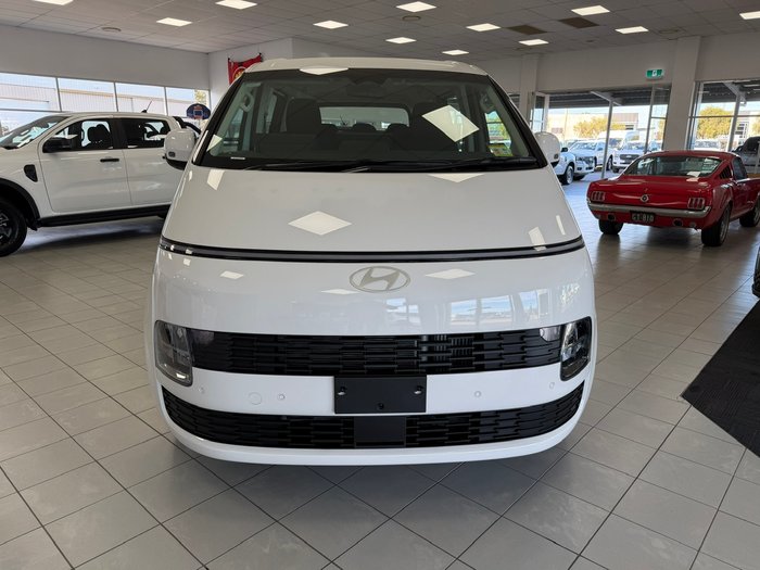 2026 Hyundai STARIA