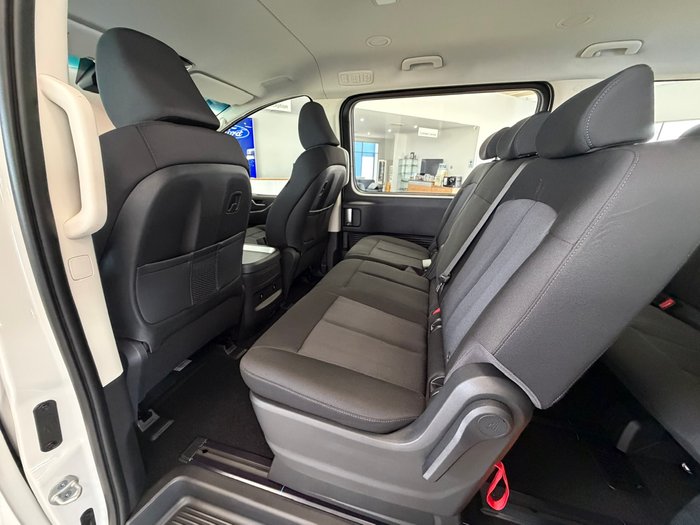 2026 Hyundai STARIA