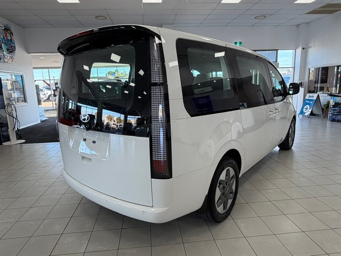 2026 Hyundai STARIA