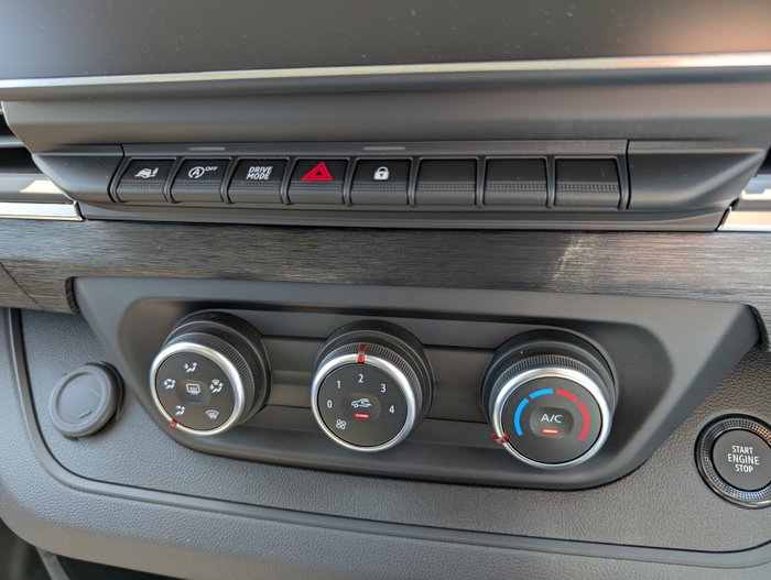 2024 Renault Trafic Premium