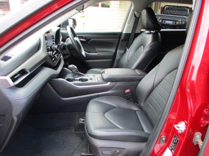 2021 Toyota Kluger GXL AXUH78R Red