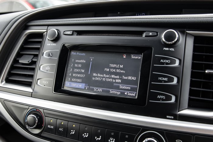2017 Toyota Kluger GX