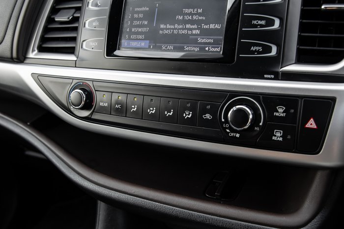 2017 Toyota Kluger GX