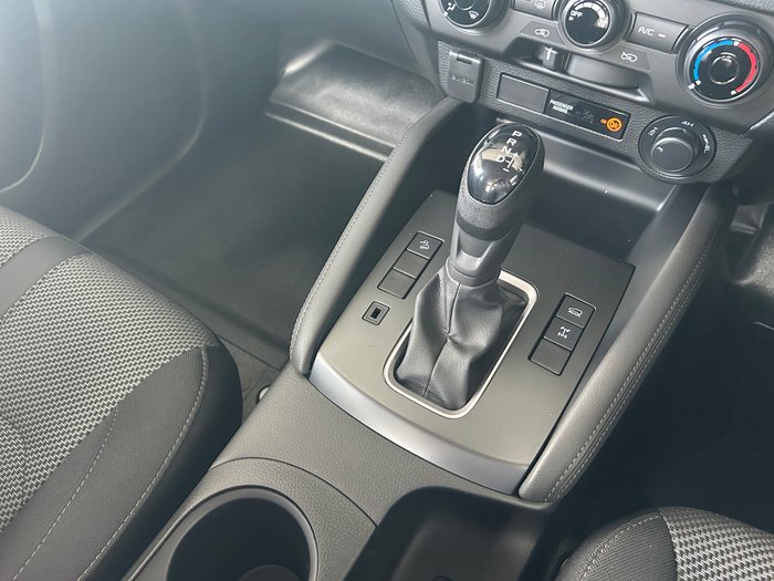 2025 Mazda BT-50 XT