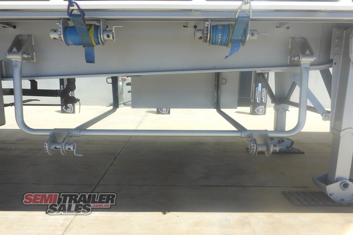 2009 Krueger 12 Pallet Flat Top A Trailer