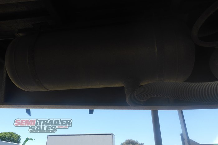 2009 Krueger 12 Pallet Flat Top A Trailer