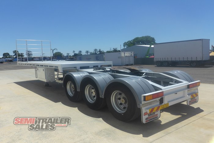 2009 Krueger 12 Pallet Flat Top A Trailer