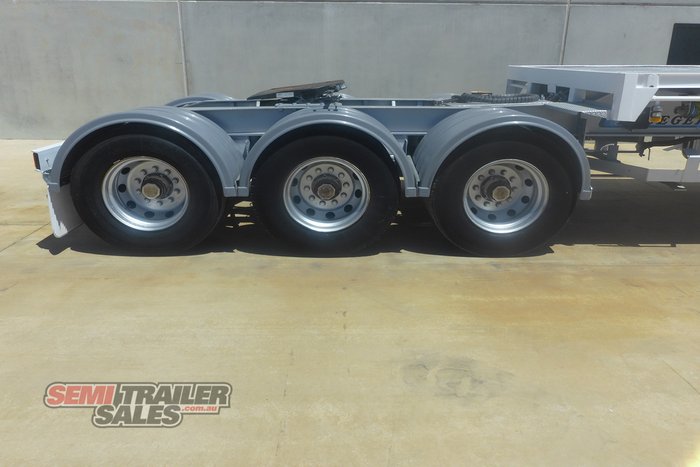 2009 Krueger 12 Pallet Flat Top A Trailer