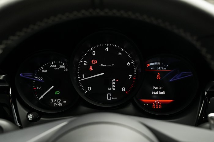 2024 Porsche Macan T 95B MY24 AWD BLACK